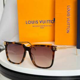 Picture of Louis Vuitton Sunglasses _SKUfw76299810fw